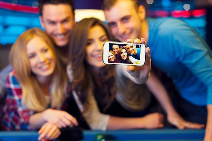 Antarmuka aplikasi hongkong lotto menampilkan permainan slot dan opsi pembayaran